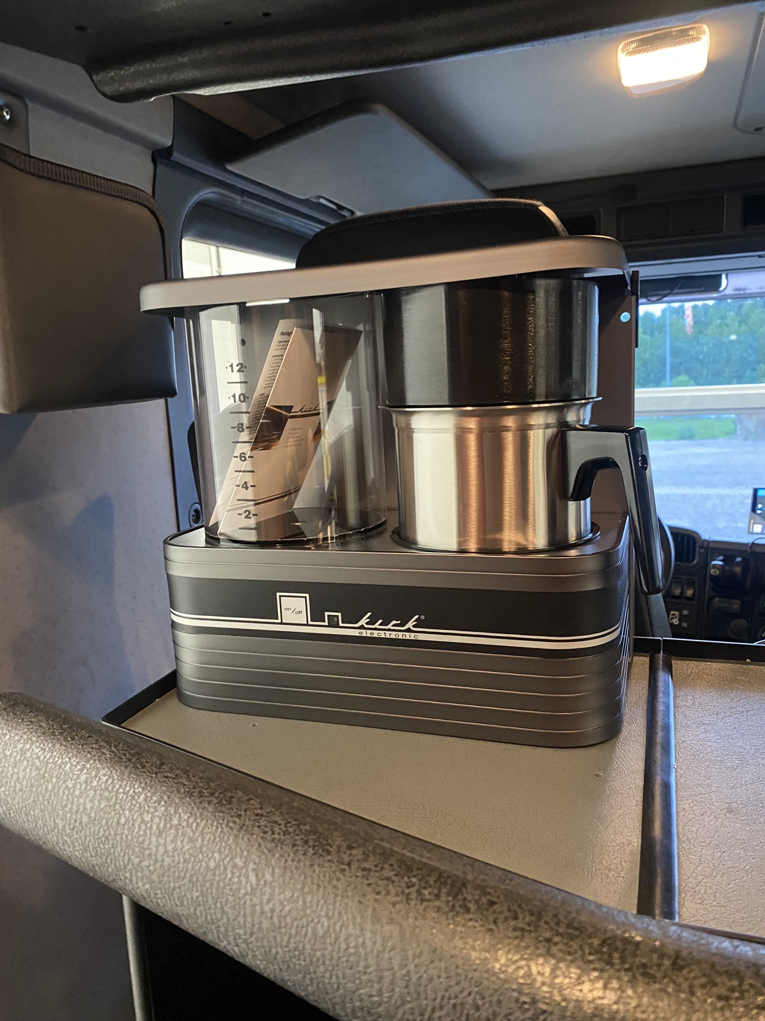 Kaffebryggare 12 koppar 24V