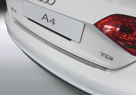 Takapuskurin kolhusuoja Audi A4 2008-2012 (EI S4),Rosteri