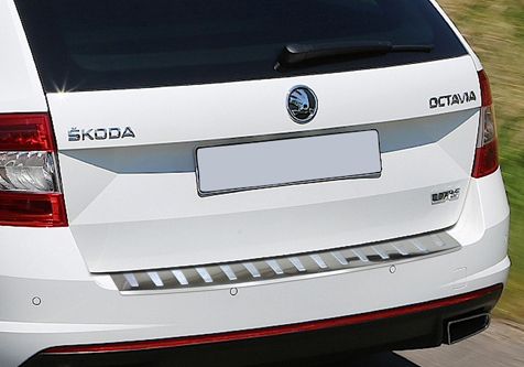 Takapuskurin kolhusuoja Skoda Octavia Kombi RS 13-, Rosteri