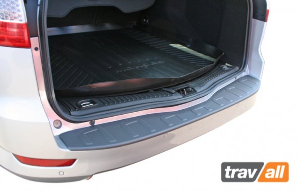 Takapuskurin kolhusuoja FORD MONDEO FARMARI VM 00-07,muovia