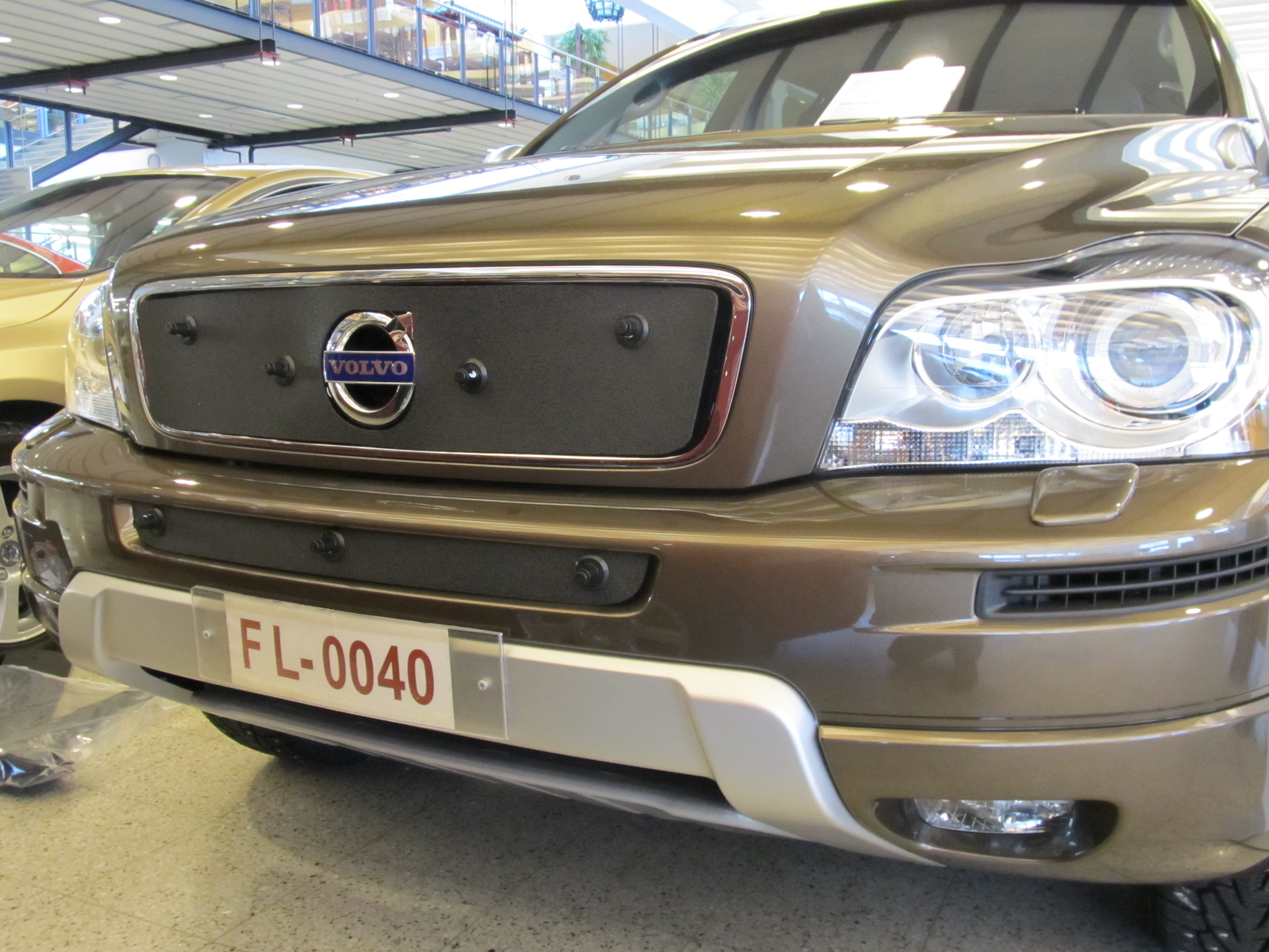 Maskisuoja Volvo XC90 R-Design 2011-2013