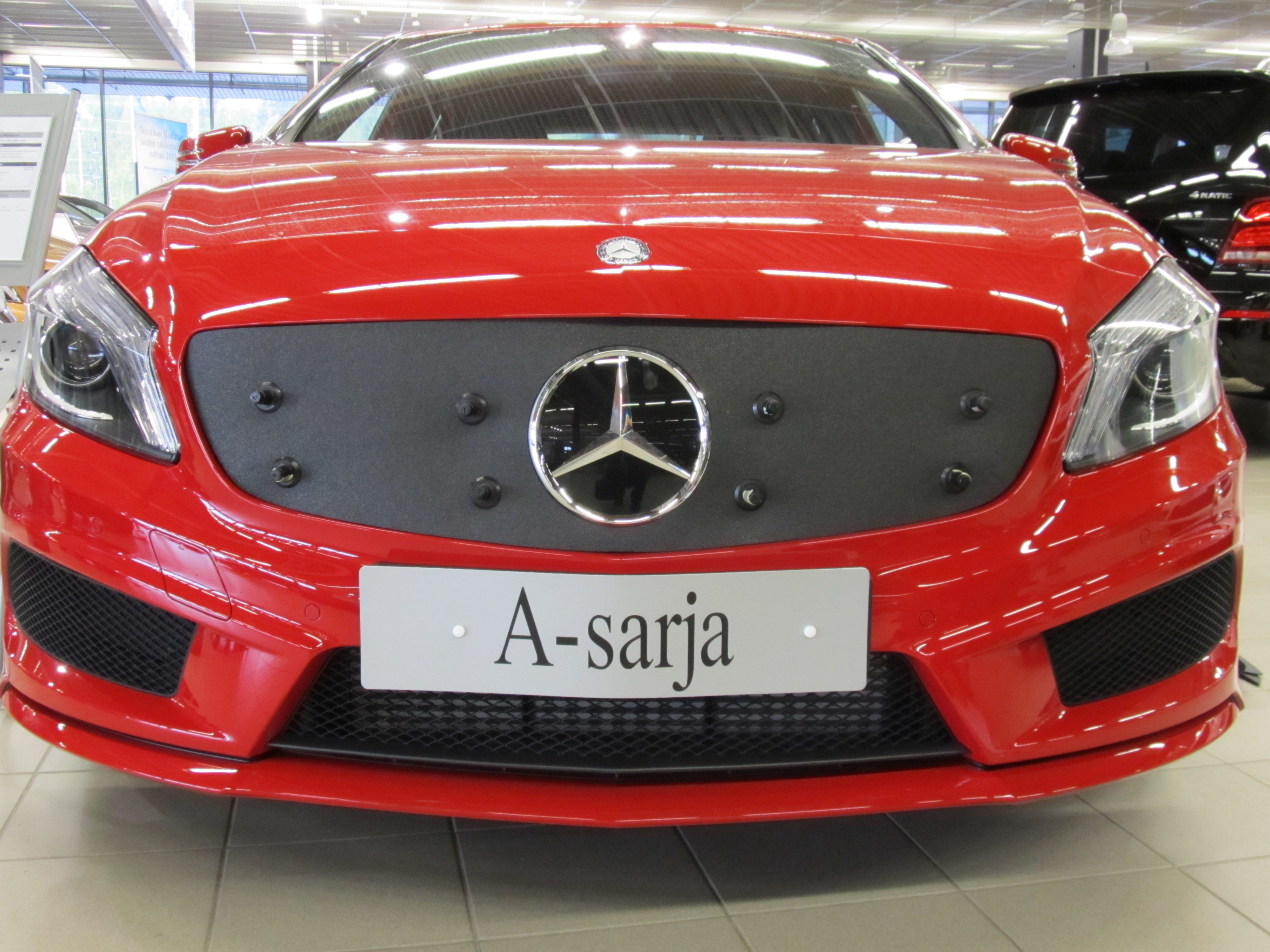 Maskisuoja Mercedes Benz A-sarja 2012-