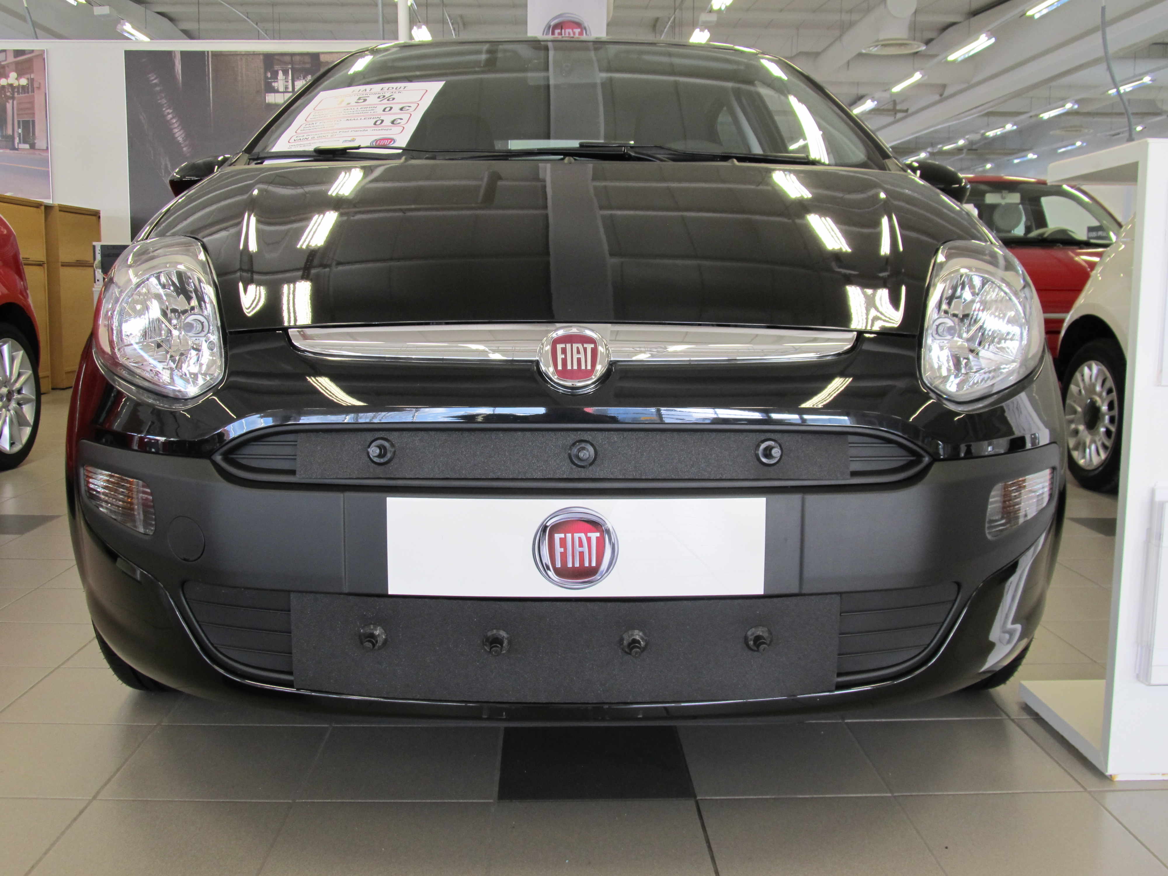 Maskisuoja Fiat Punto Evo 2009-2012