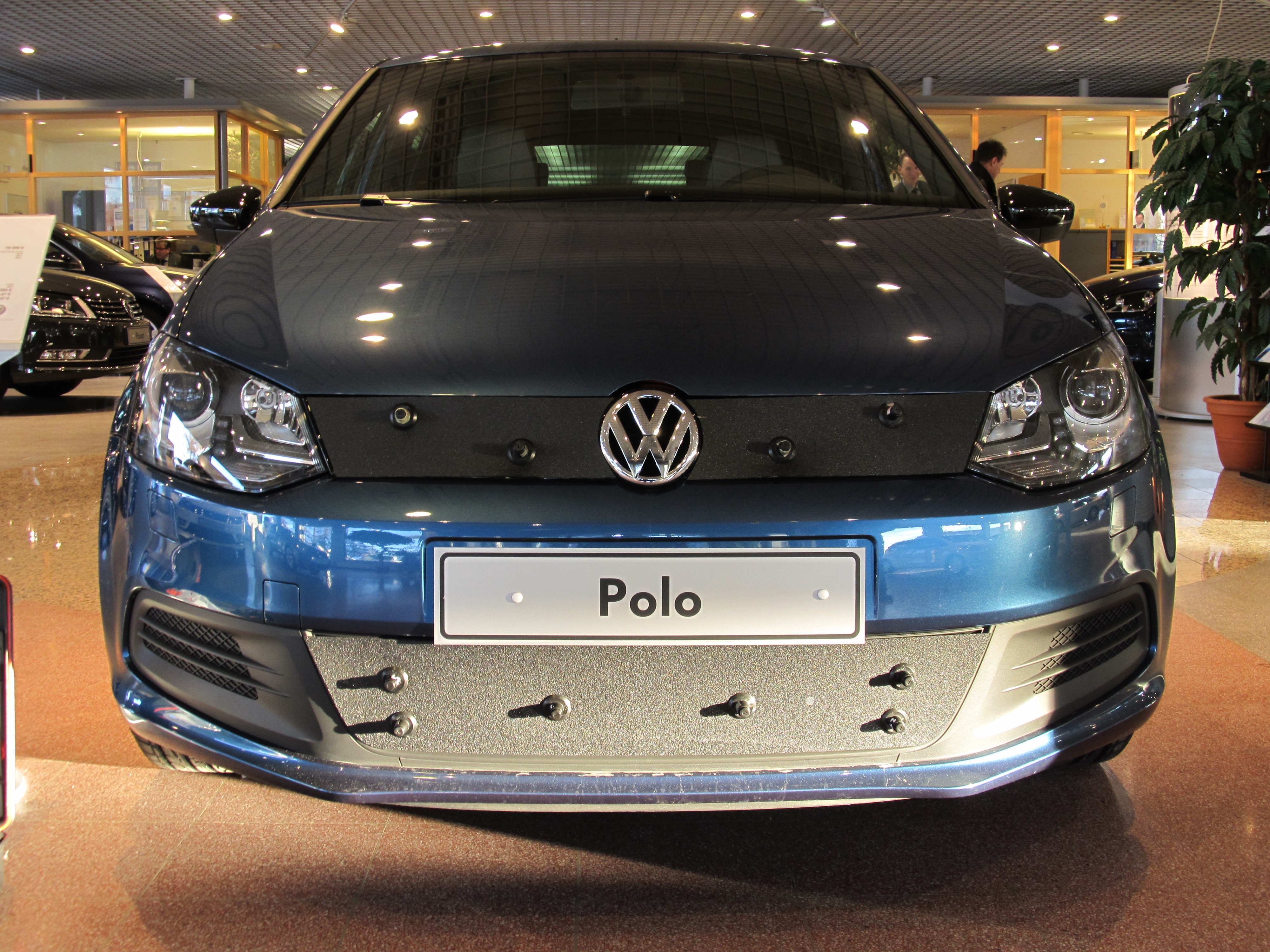 Maskisuoja Volkswagen Polo BlueGT 13-