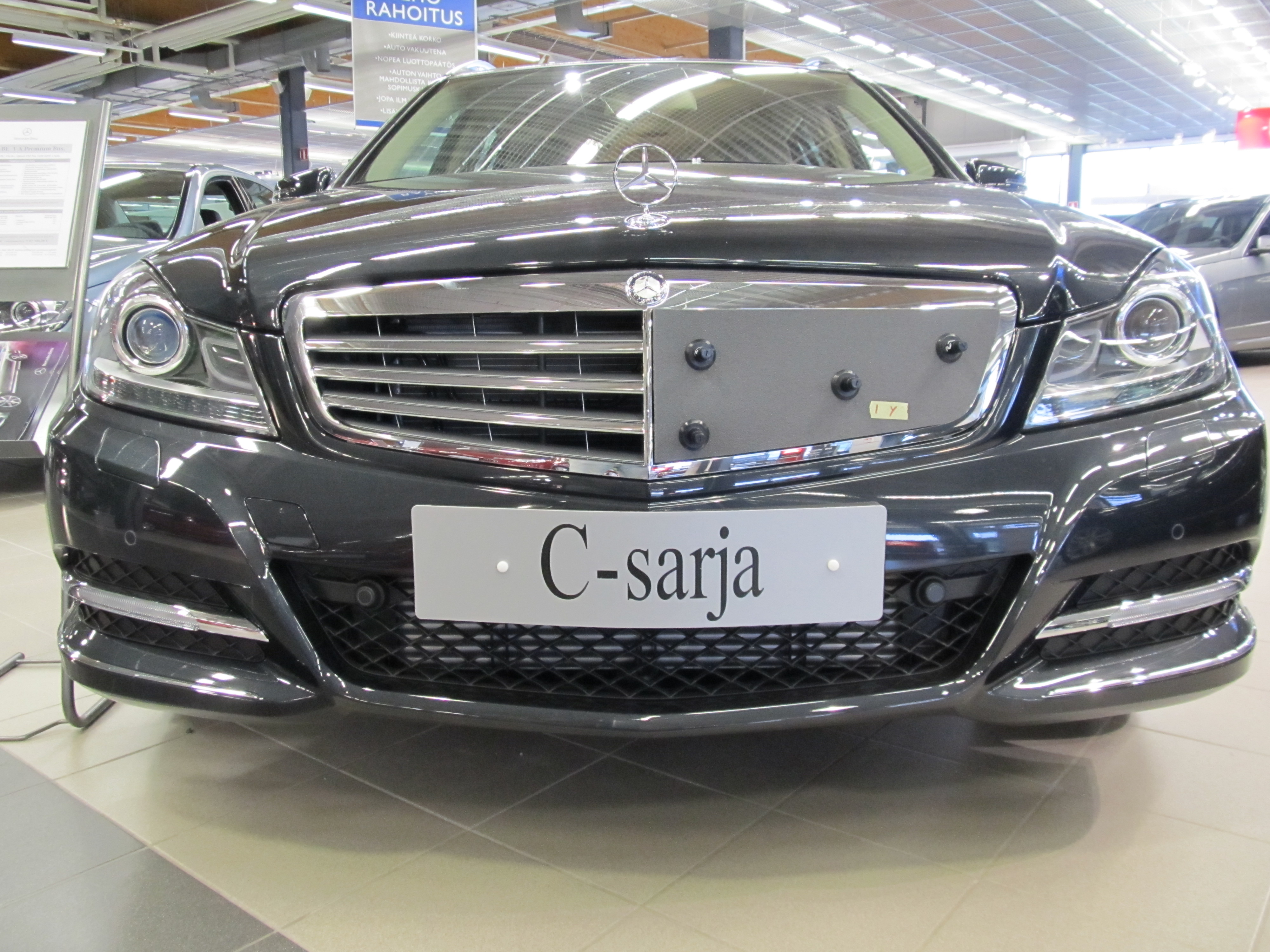 Maskisuoja Mercedes Benz C-sarja W204 11-13 (vakiomaskilla)