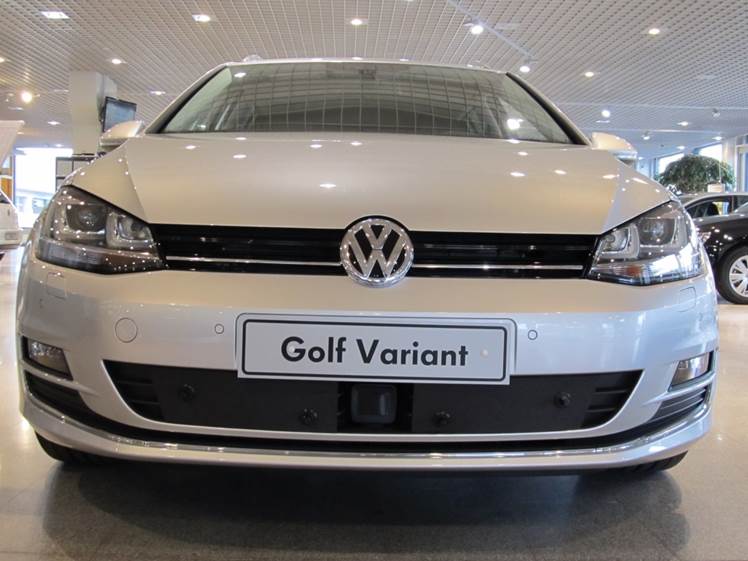 Maskisuoja Volkswagen Golf VII 2012-2016 (Kopio)