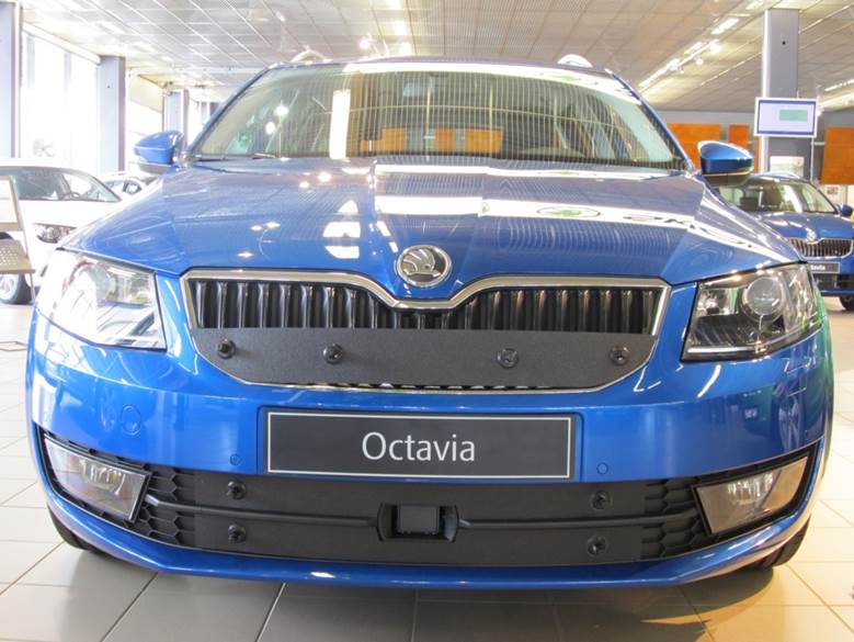 Maskisuoja Skoda Octavia 2013-2016 (Kopio)