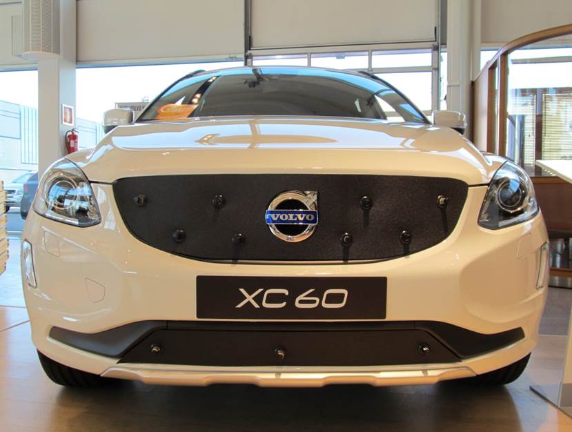 Maskisuoja Volvo XC60 2008-2013 (ei CWAB) (Kopio)