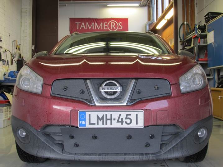 Maskisuoja Nissan Qashqai/+2, 2011- osit. umpinainen alaosa