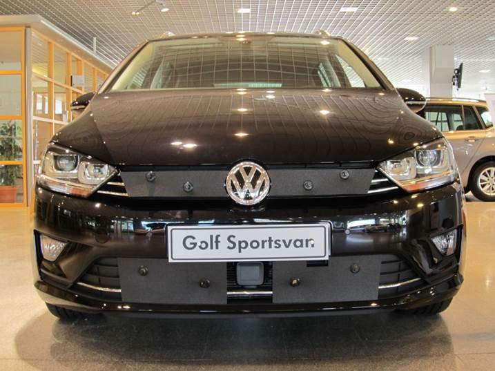 Maskisuoja Volkswagen Golf Plus 2009-2014 (Kopio)