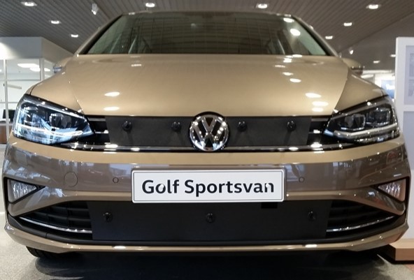 Maskisuoja Volkswagen Golf V Variant 2007-2009 (Kopio)