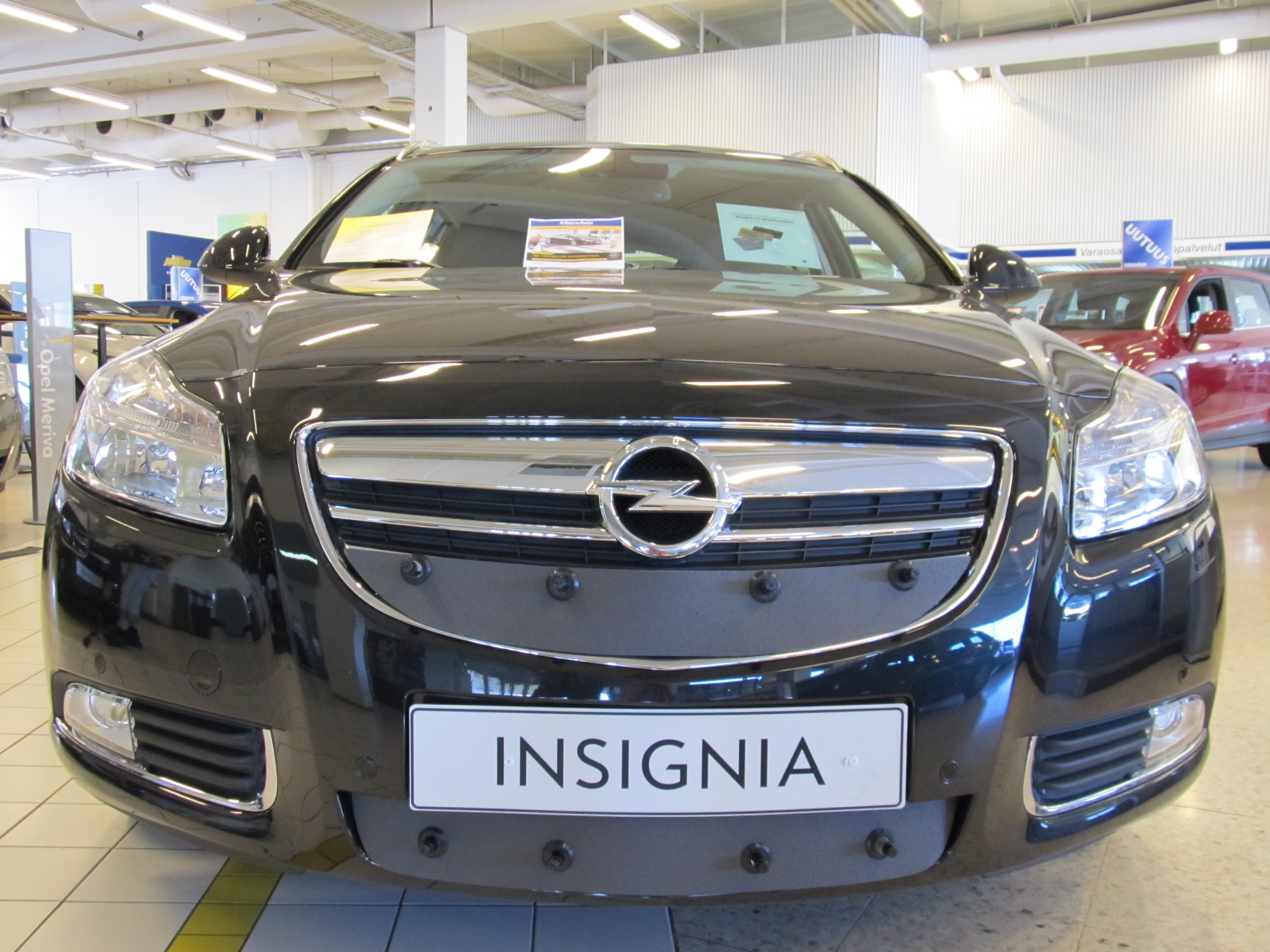 Maskisuoja Opel Insignia 2010-2014